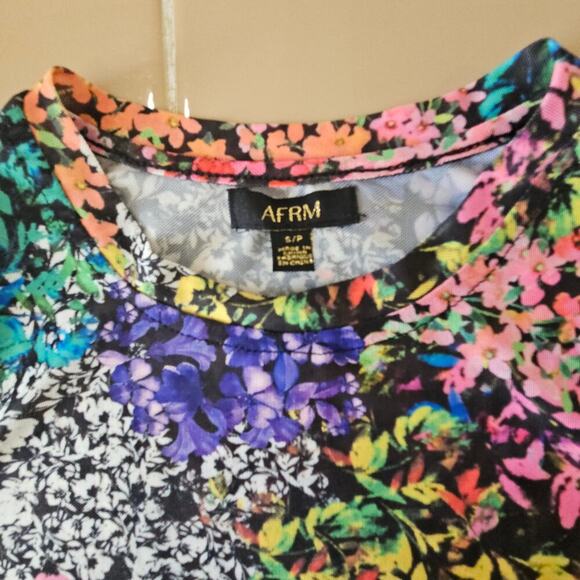 AFRM Mesh Sheer Crop Top in Floral Black Noir Print Sz Small Stretch Lettuce Hem - Picture 6 of 7